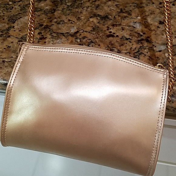 GOLD SHOULDER BAG - Picture 8 of 8